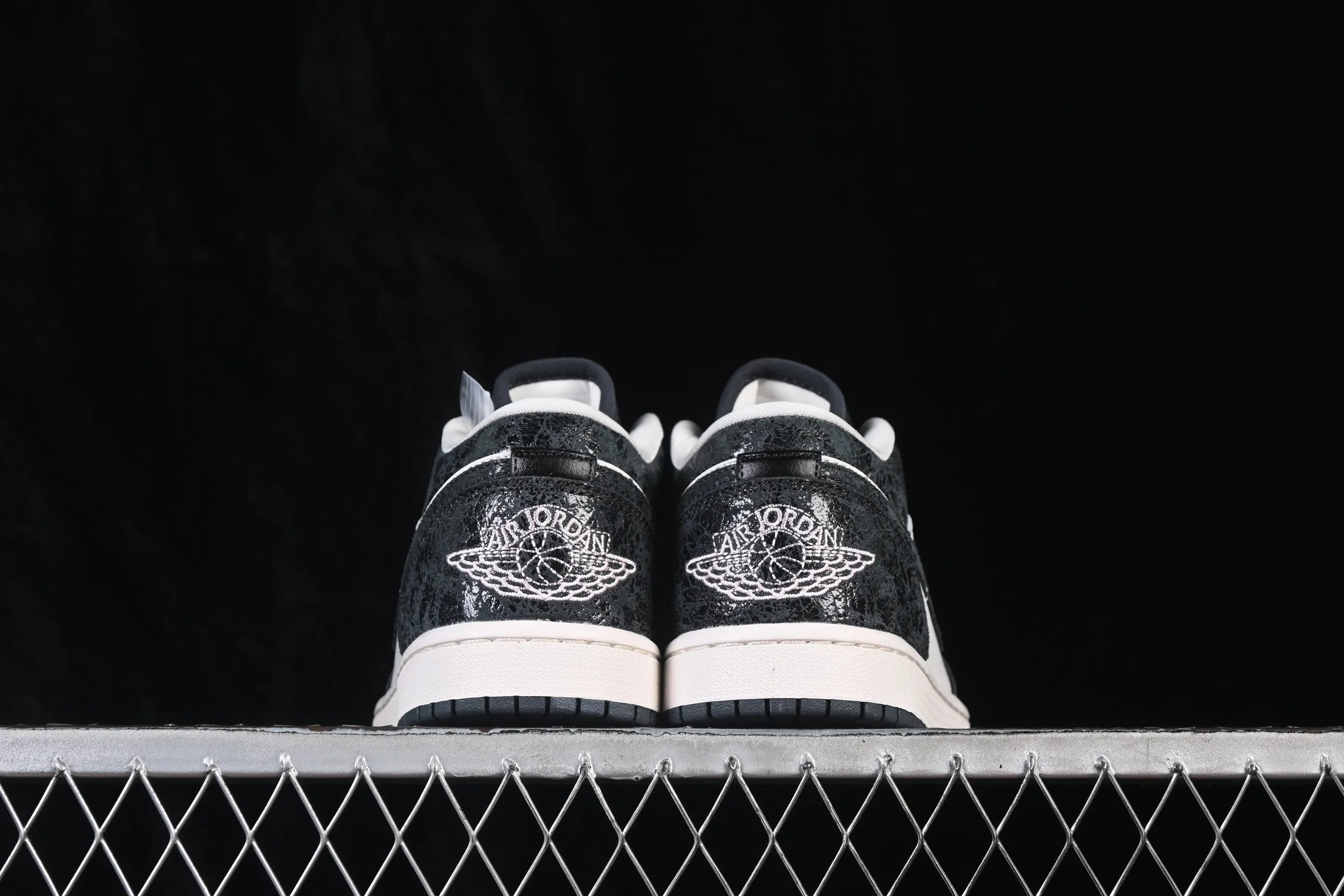 All categories Air Jordan Jordan series basketball shoes Air Jordan 1 Low Air Jordan 1 Low AJ1 Joe 1 burst pattern black and white low-top retro culture basketball shoes II0595-001